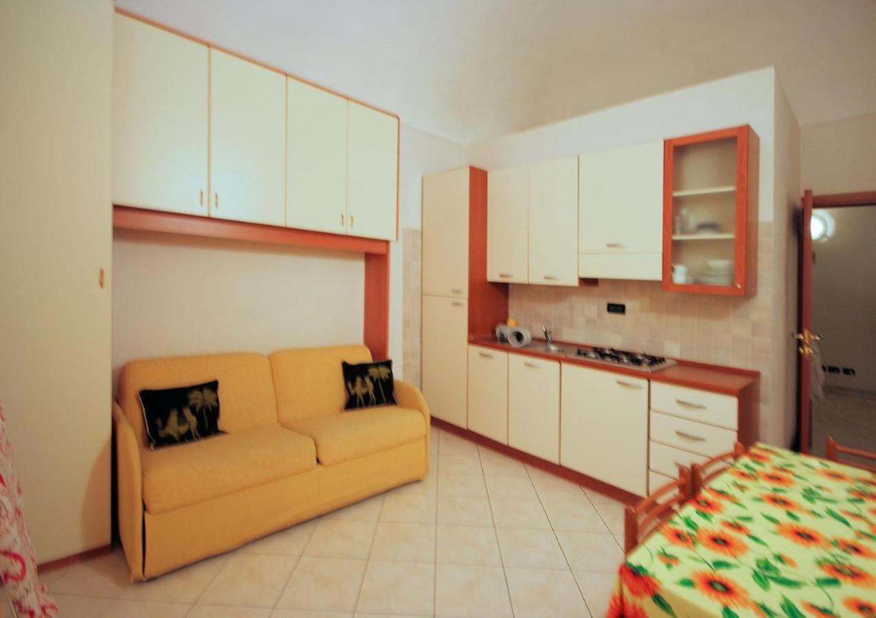 Italianway - Garibaldi 135 Apartment Loano Luaran gambar